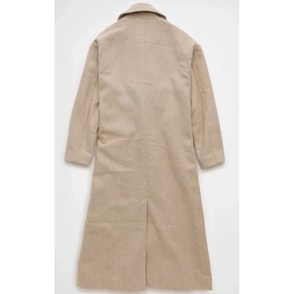 American Eagle Outfitters this sophisticated